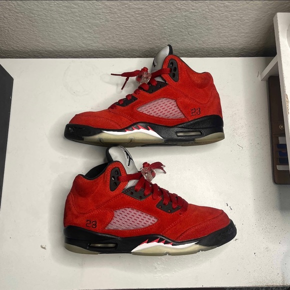 Retro Raging Bull 5s (GS)
